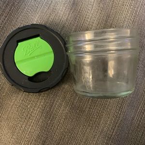 Ball 4 ounce Dry Herb Spice Jar with Shaker Lid Culinary Herb Series